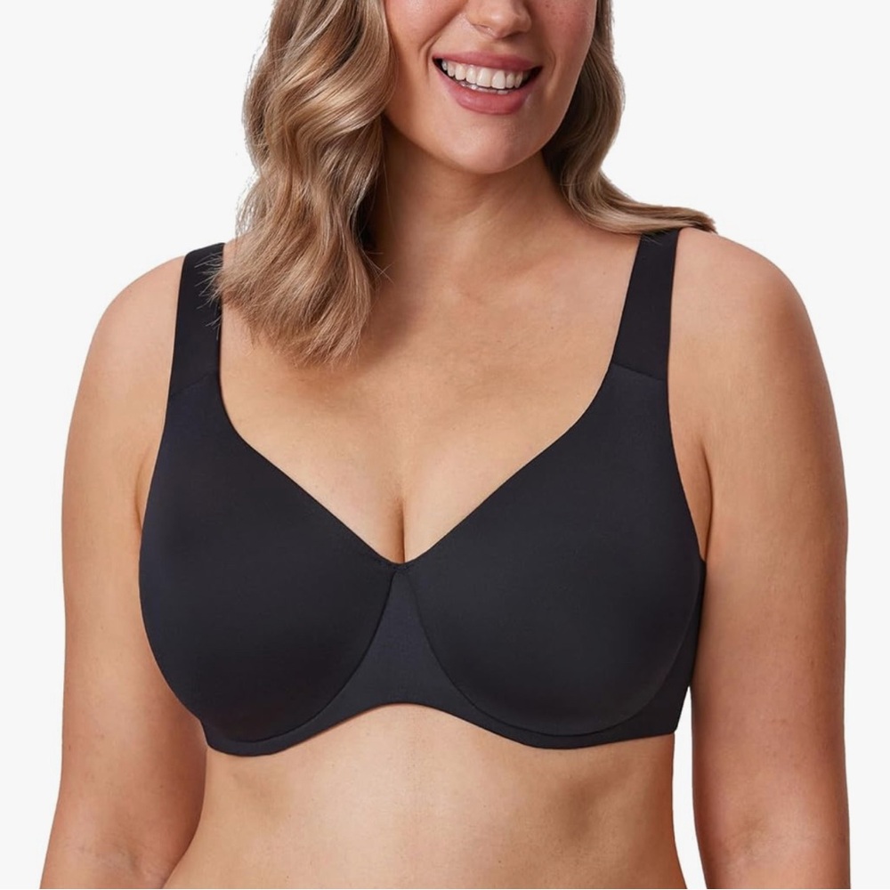 Elegant Black Full-Coverage Bra